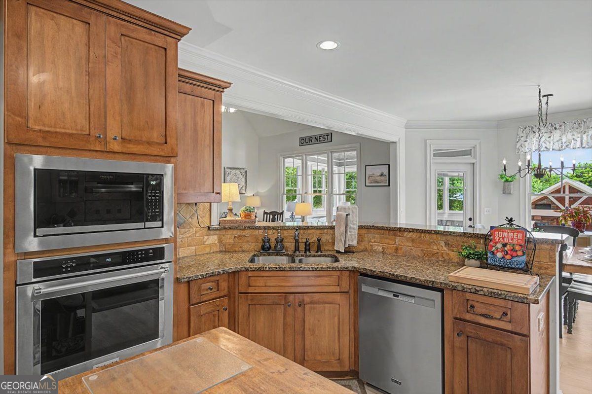 1334 Euharlee Road Property Photo 24