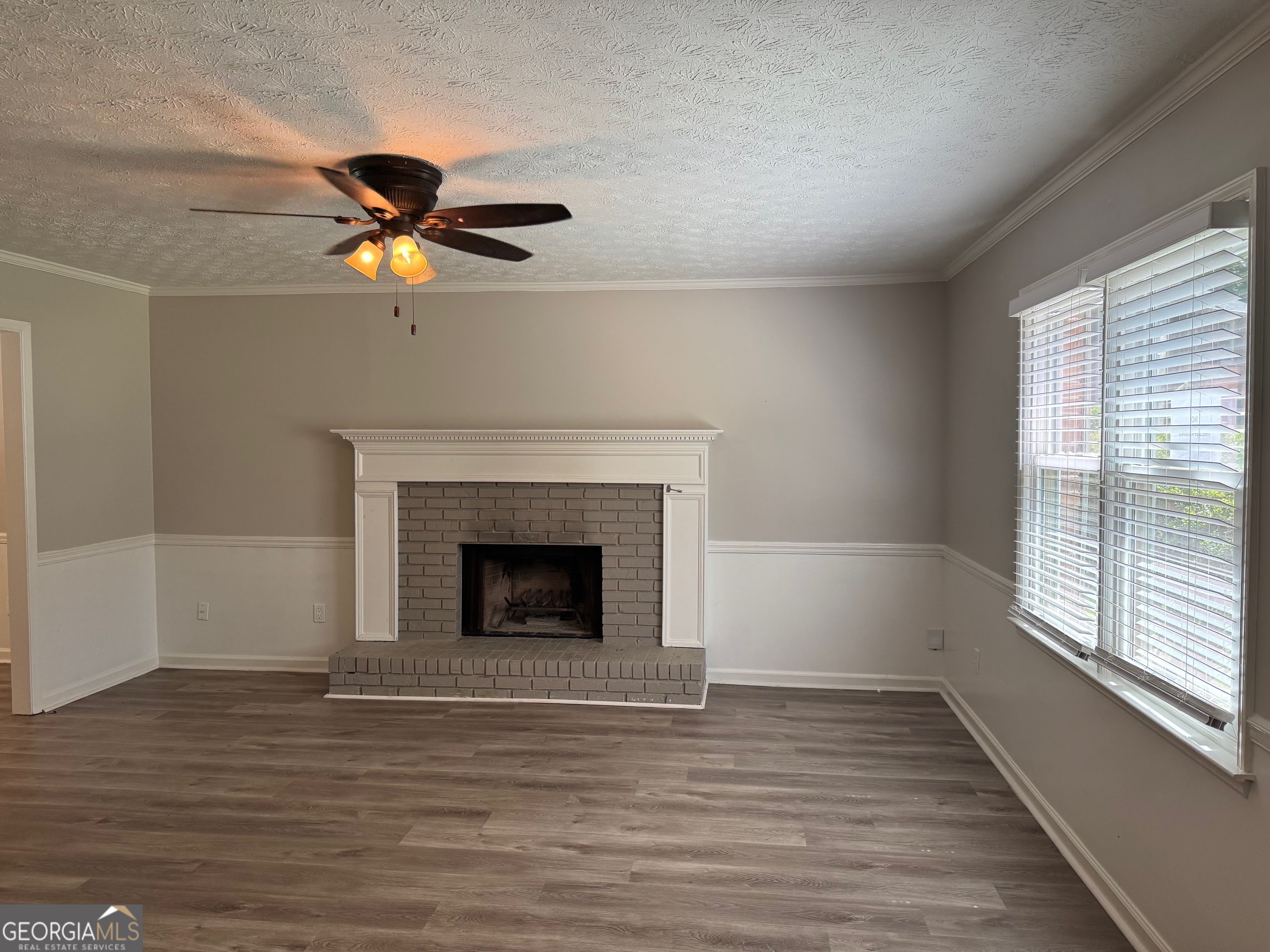 139 Burnham Property Photo 3