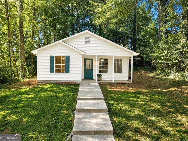 945 Buford Dam Road Property Photo 1