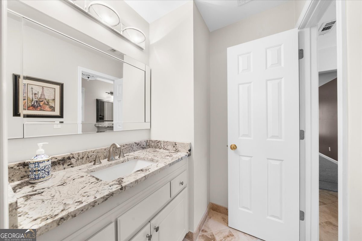 230 Willow Glade Point Property Photo 44