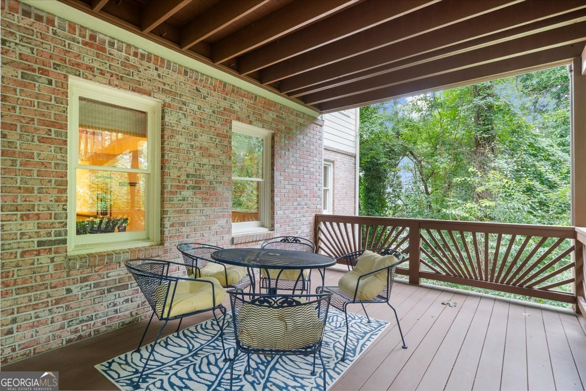 230 Willow Glade Point Property Photo 57