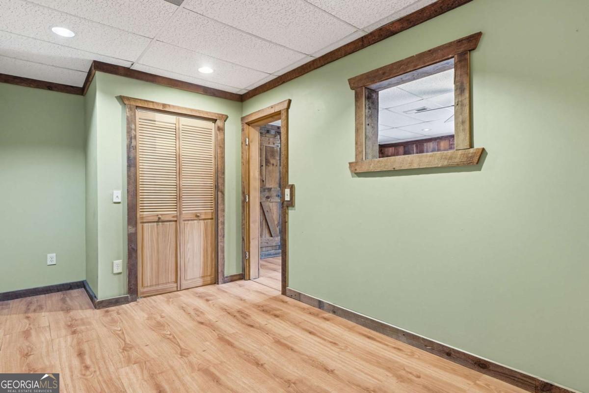 946 Laurel Circle Property Photo 28