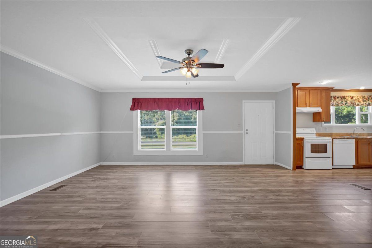 3410 Holbrook Road Property Photo 6