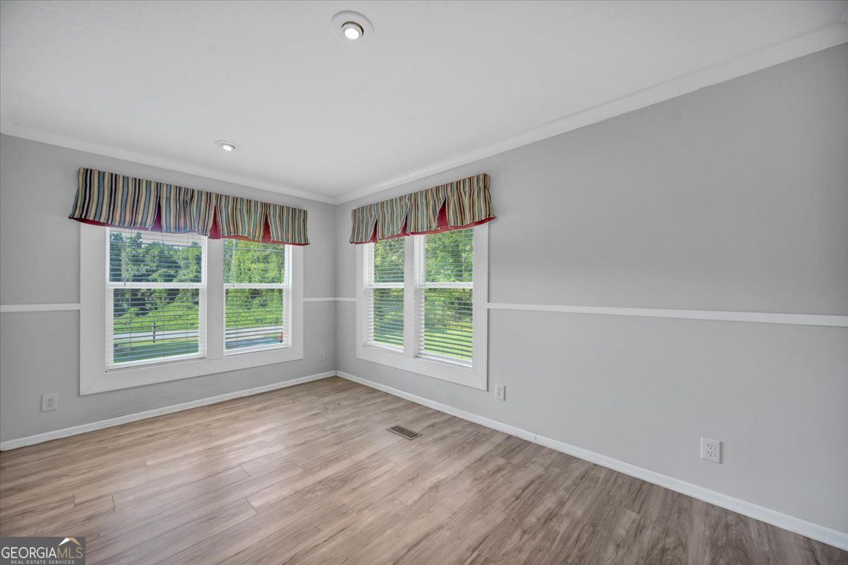 3410 Holbrook Road Property Photo 13