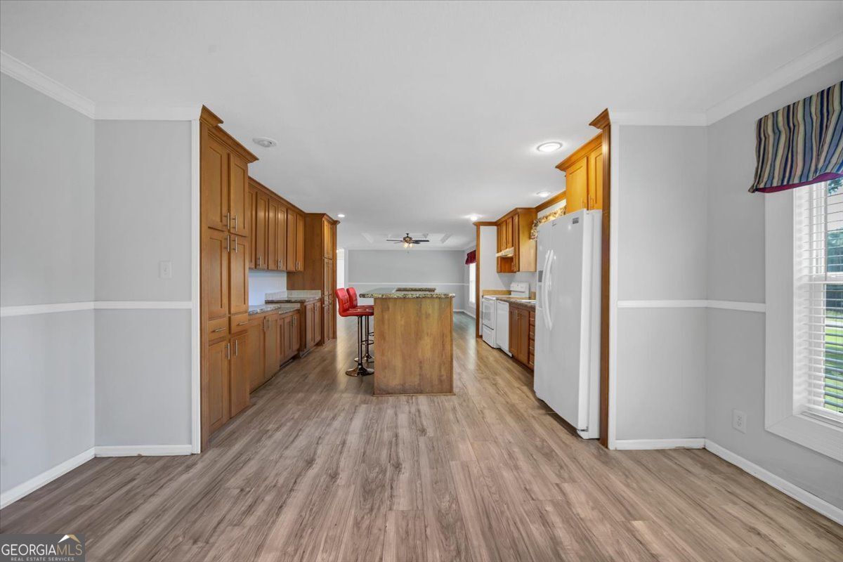 3410 Holbrook Road Property Photo 14