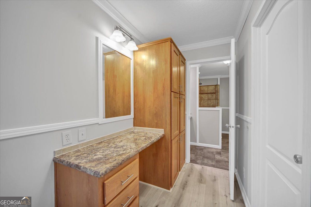 3410 Holbrook Road Property Photo 20