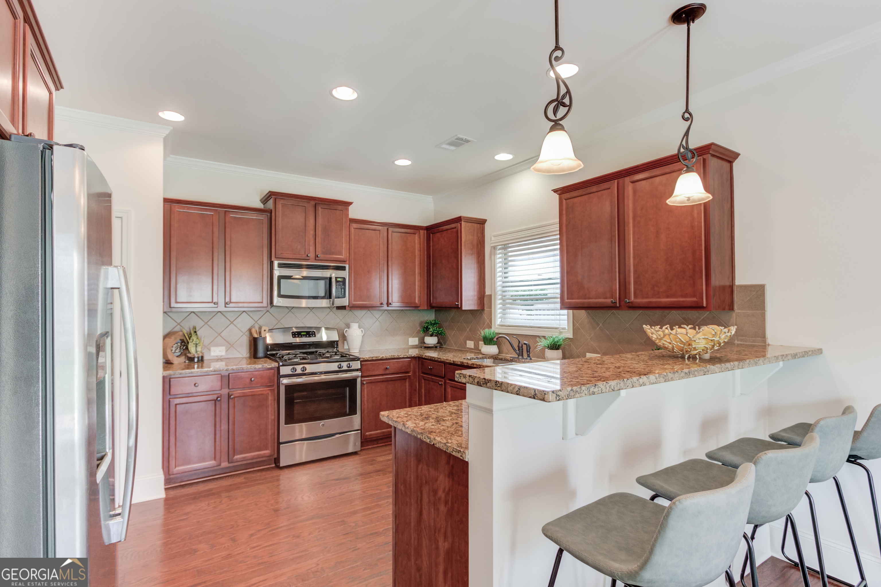 6907 Trailing Ivy Way Property Photo 12