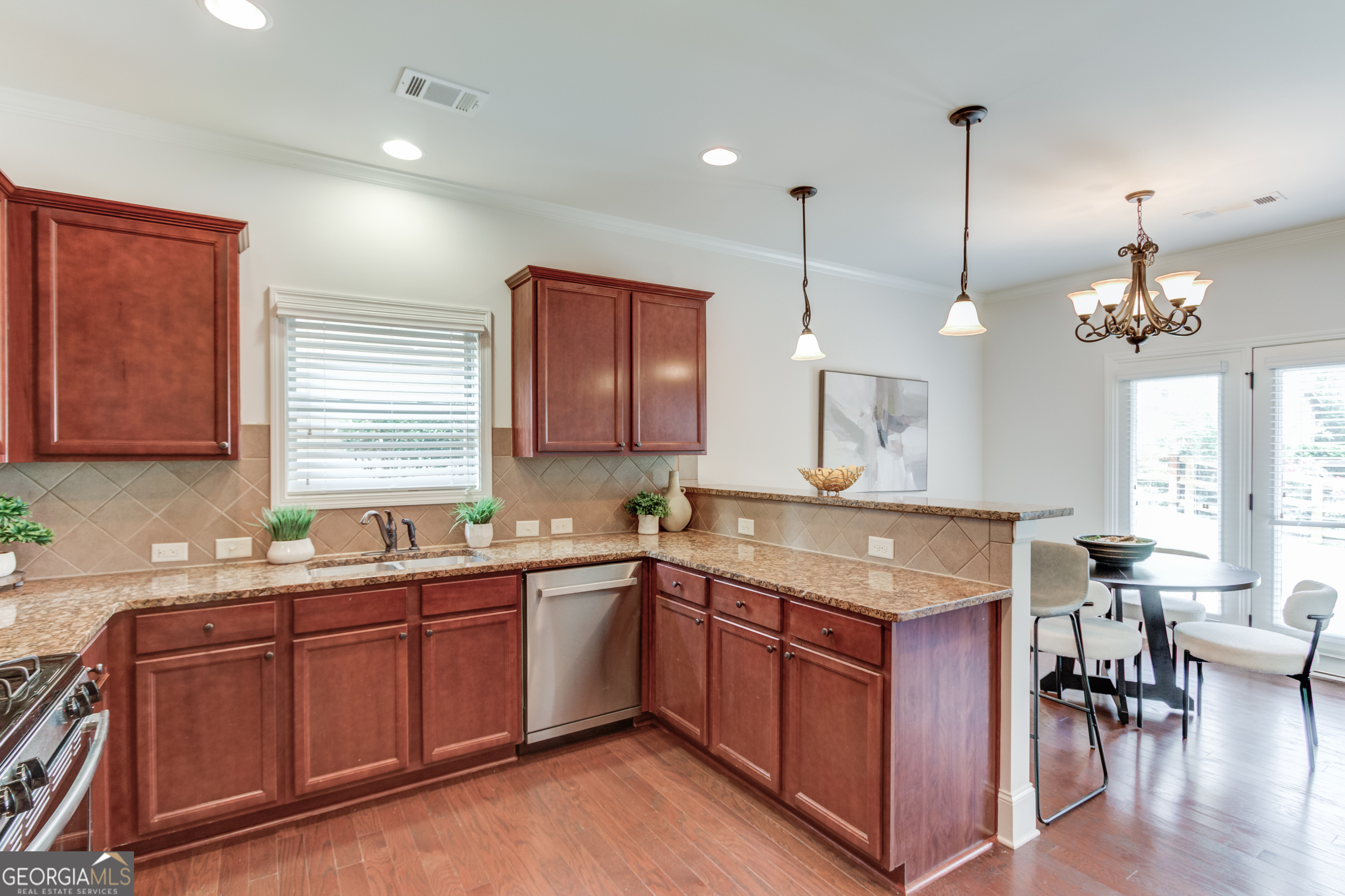 6907 Trailing Ivy Way Property Photo 13