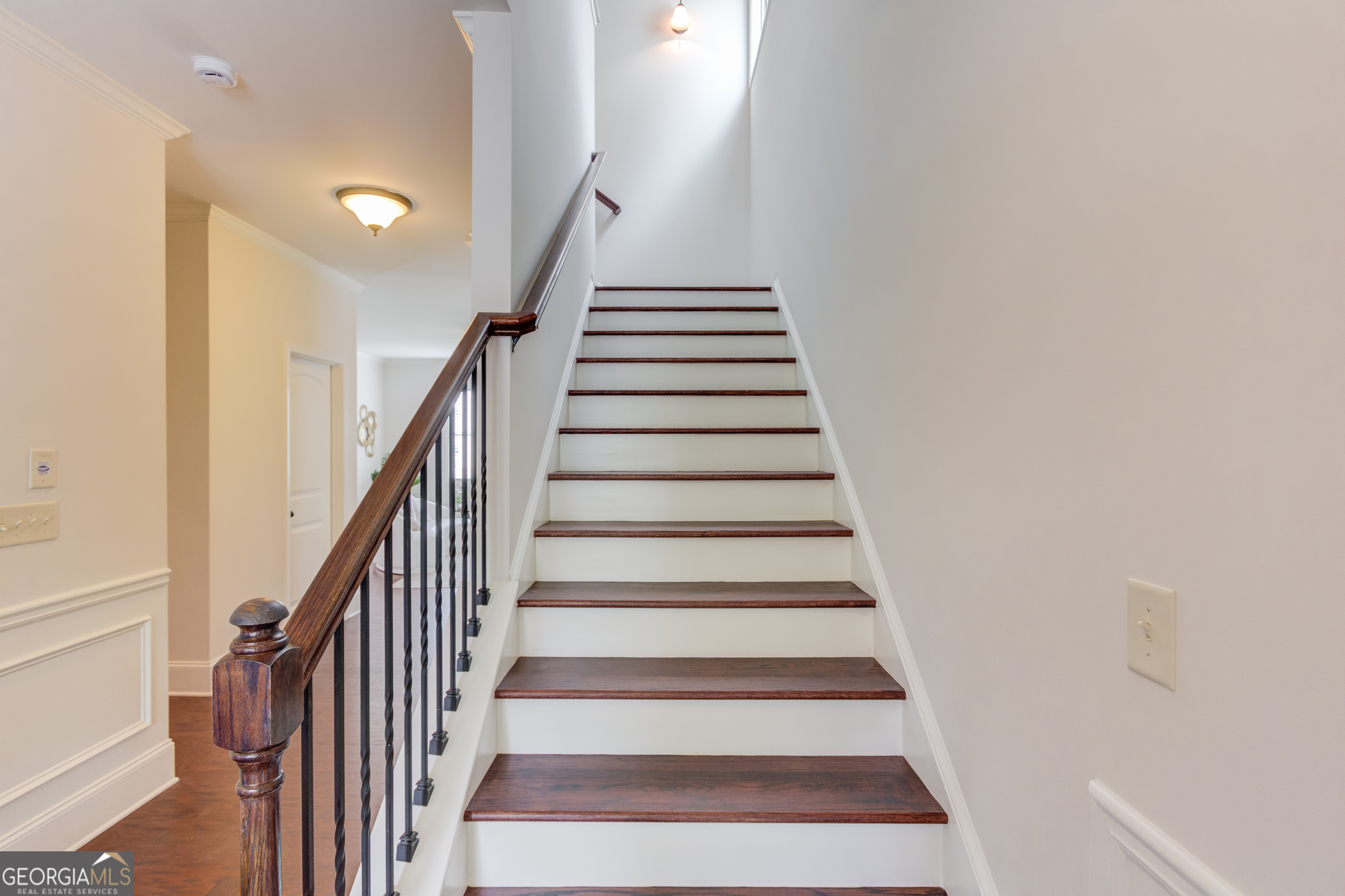 6907 Trailing Ivy Way Property Photo 16