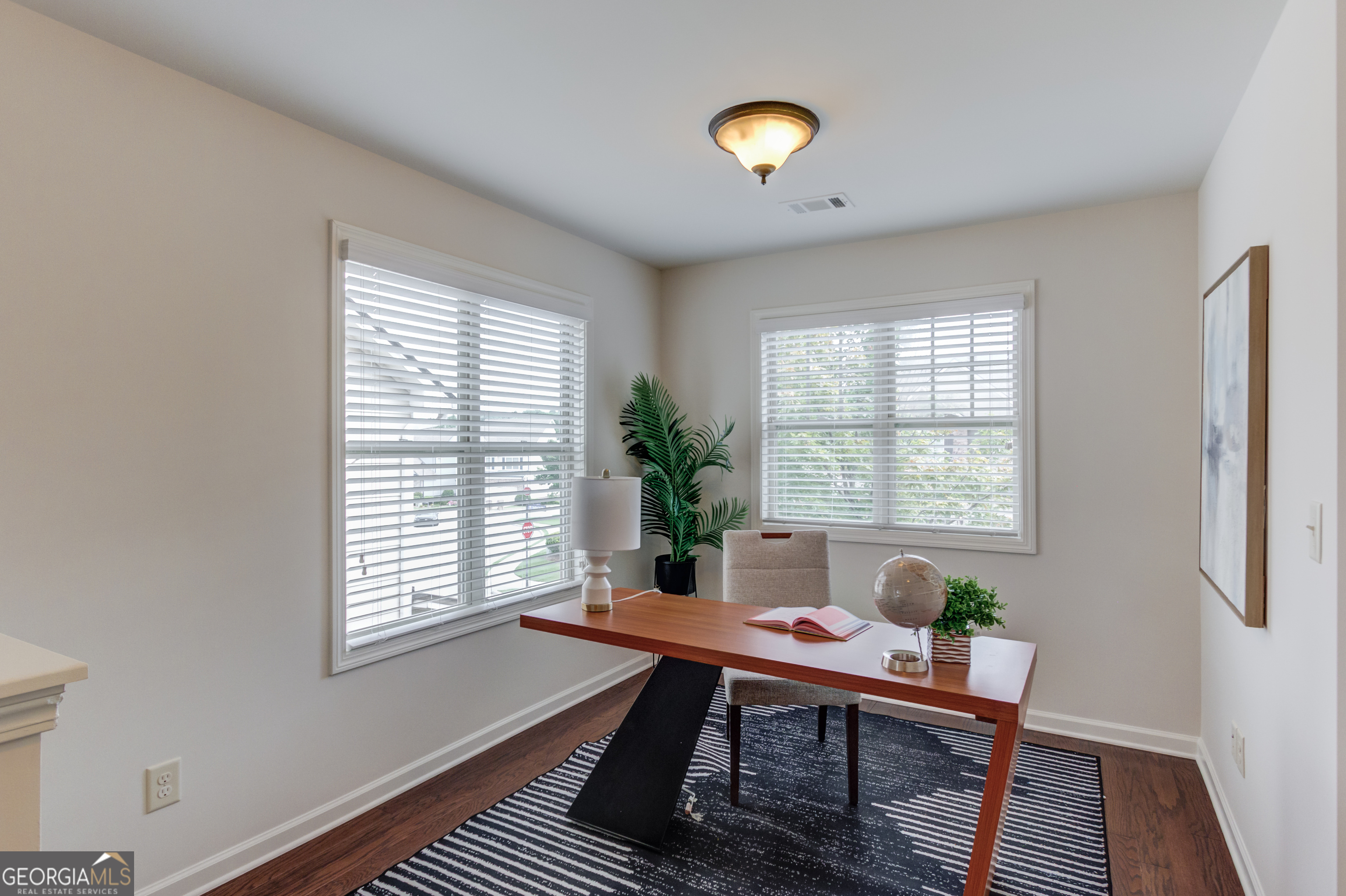 6907 Trailing Ivy Way Property Photo 18