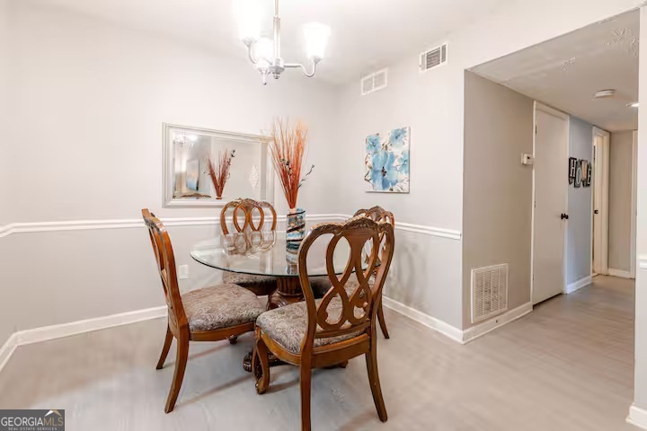 1312 Brockett Place Property Photo 5
