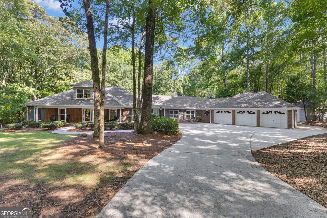 120 Ellenwood Court Property Photo 1