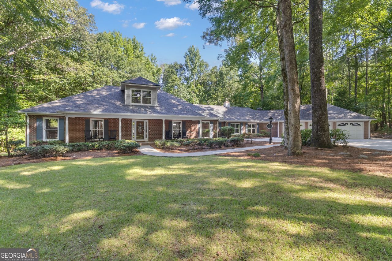 120 Ellenwood Court Property Photo 3