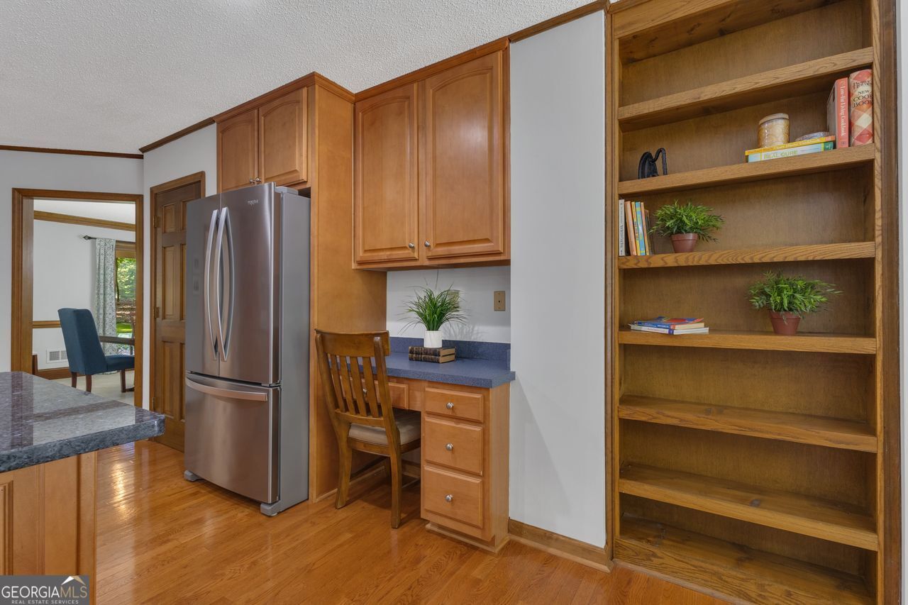 120 Ellenwood Court Property Photo 25