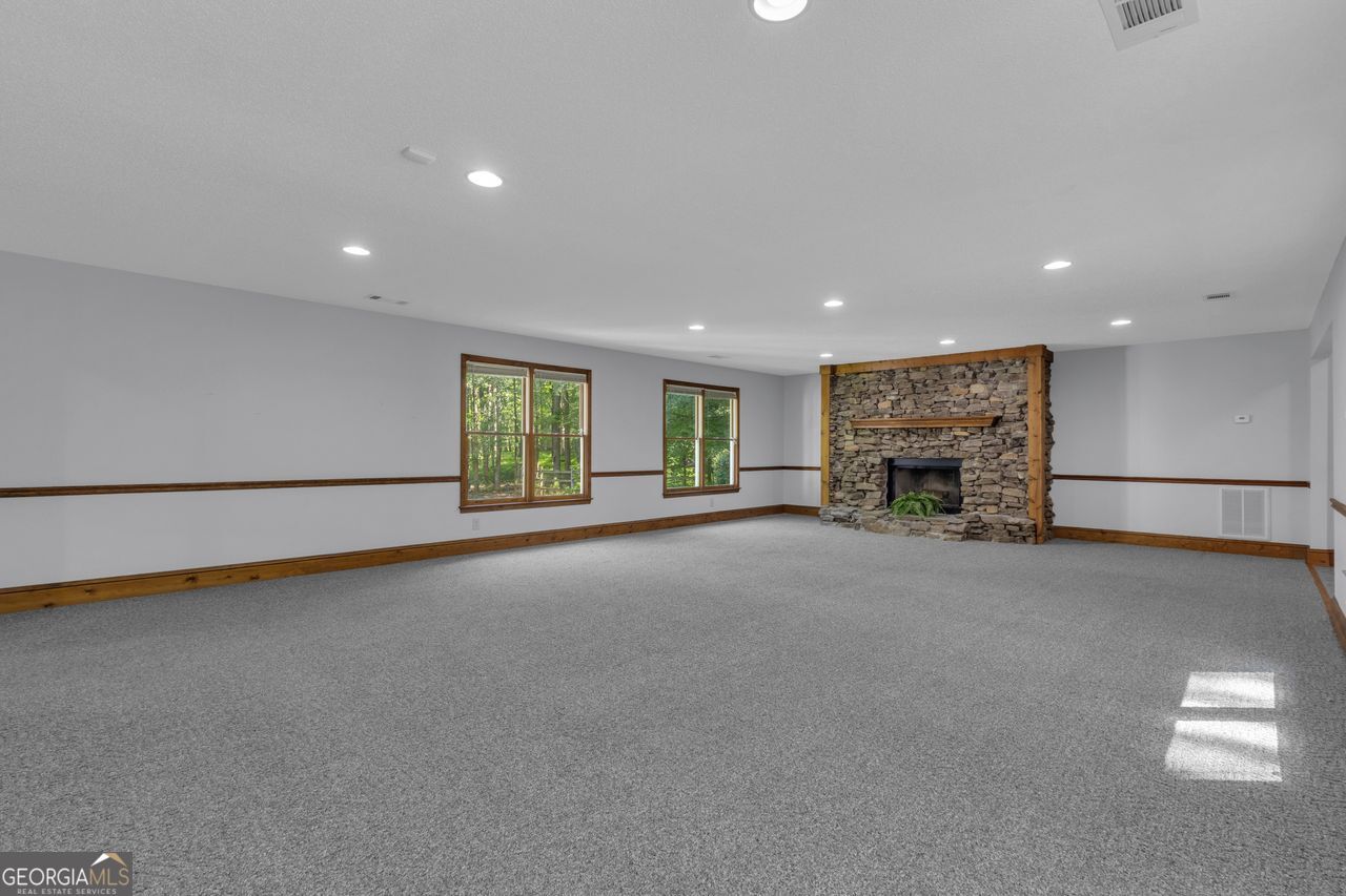120 Ellenwood Court Property Photo 31