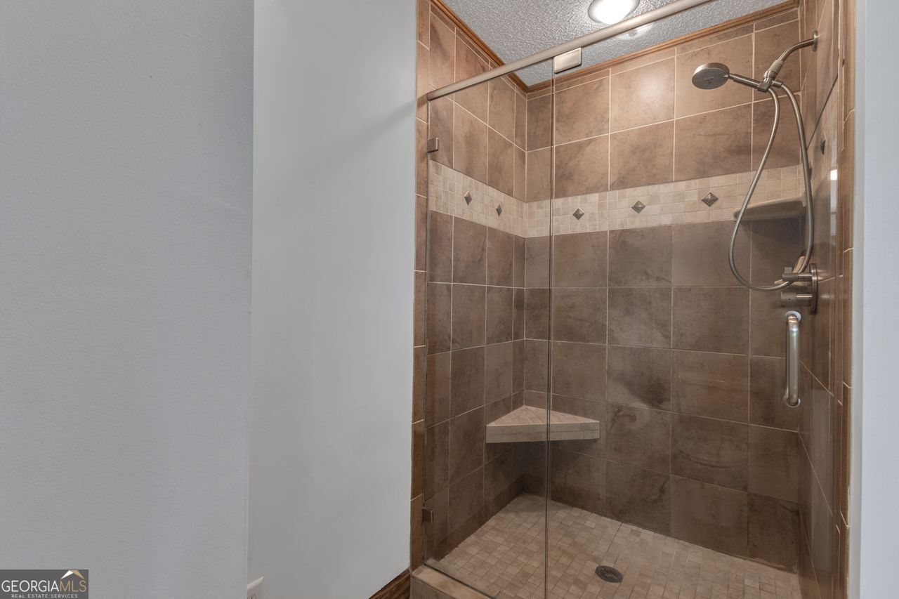 120 Ellenwood Court Property Photo 48