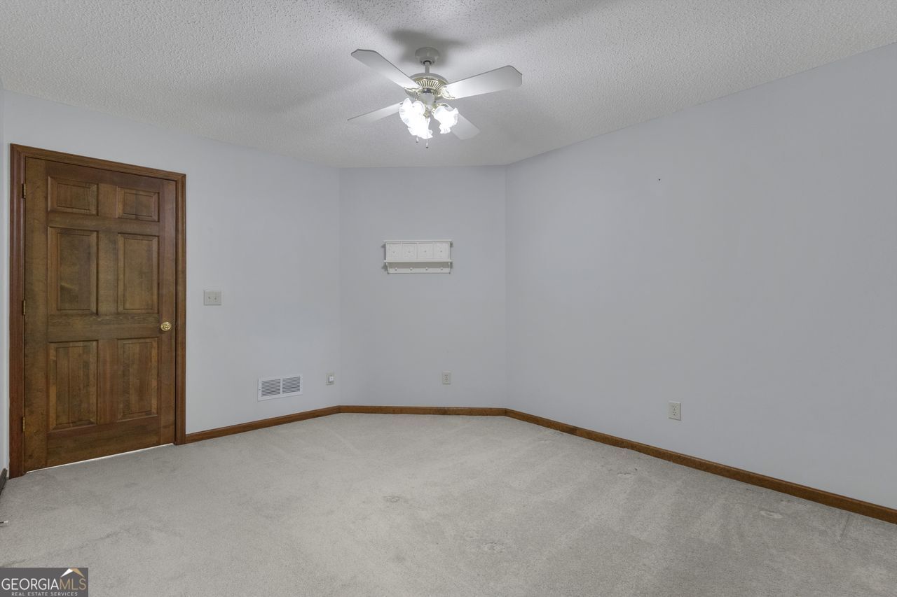 120 Ellenwood Court Property Photo 53