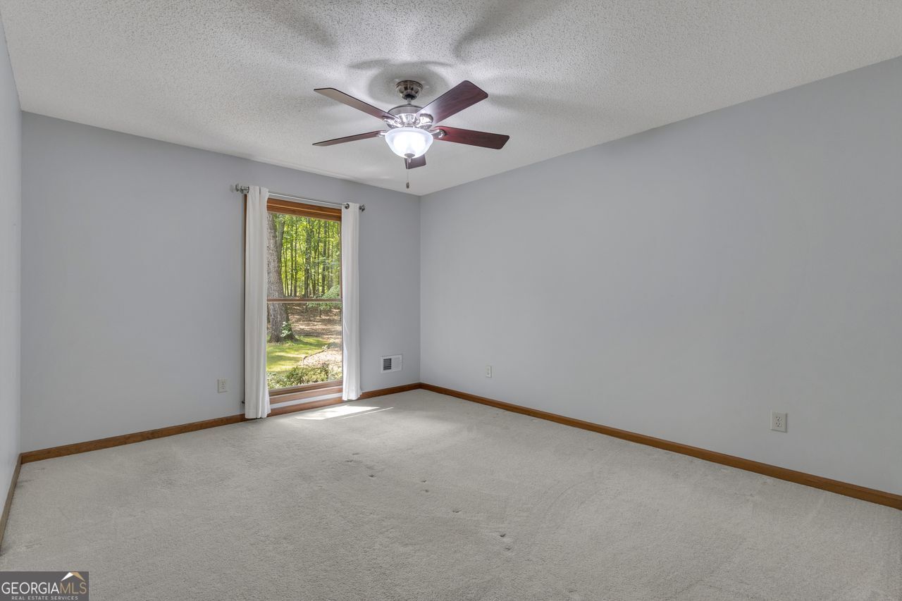 120 Ellenwood Court Property Photo 57