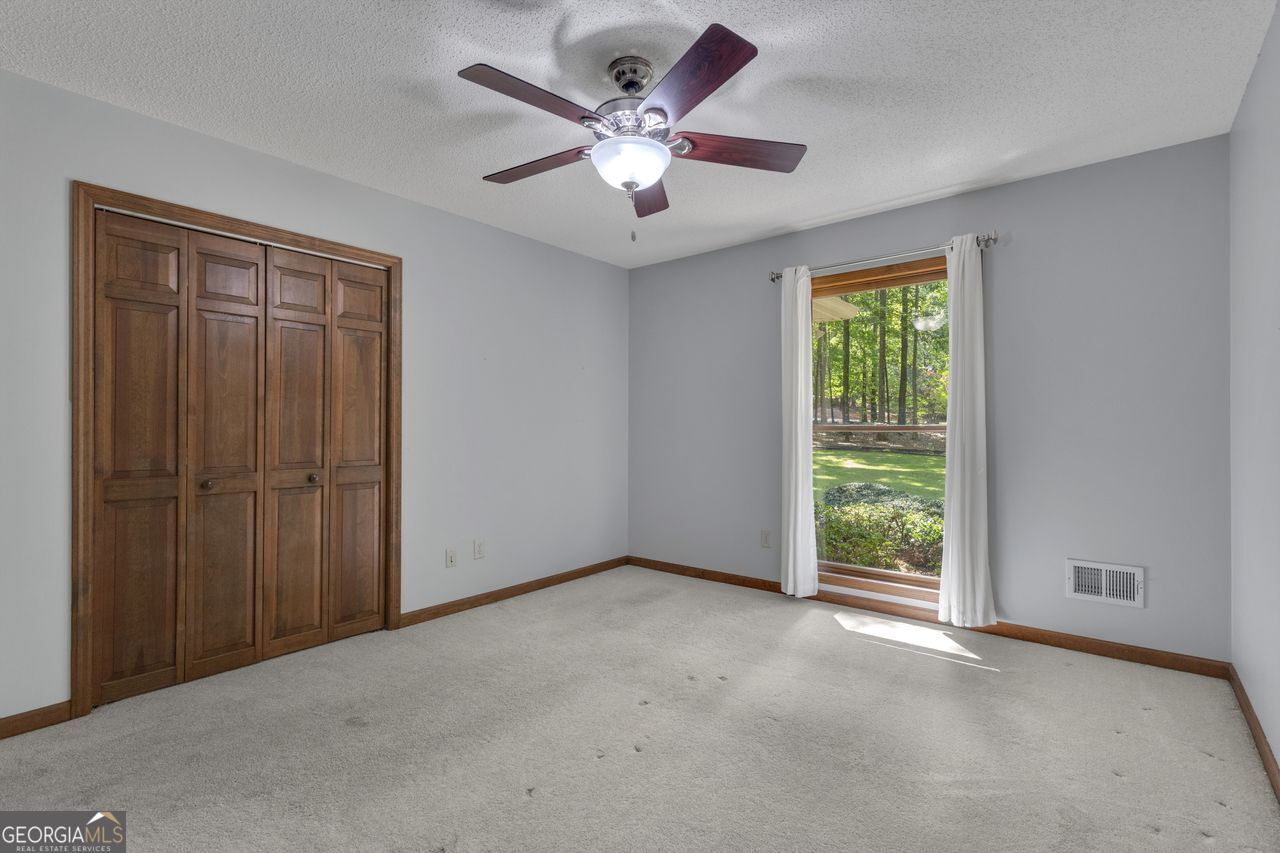 120 Ellenwood Court Property Photo 58