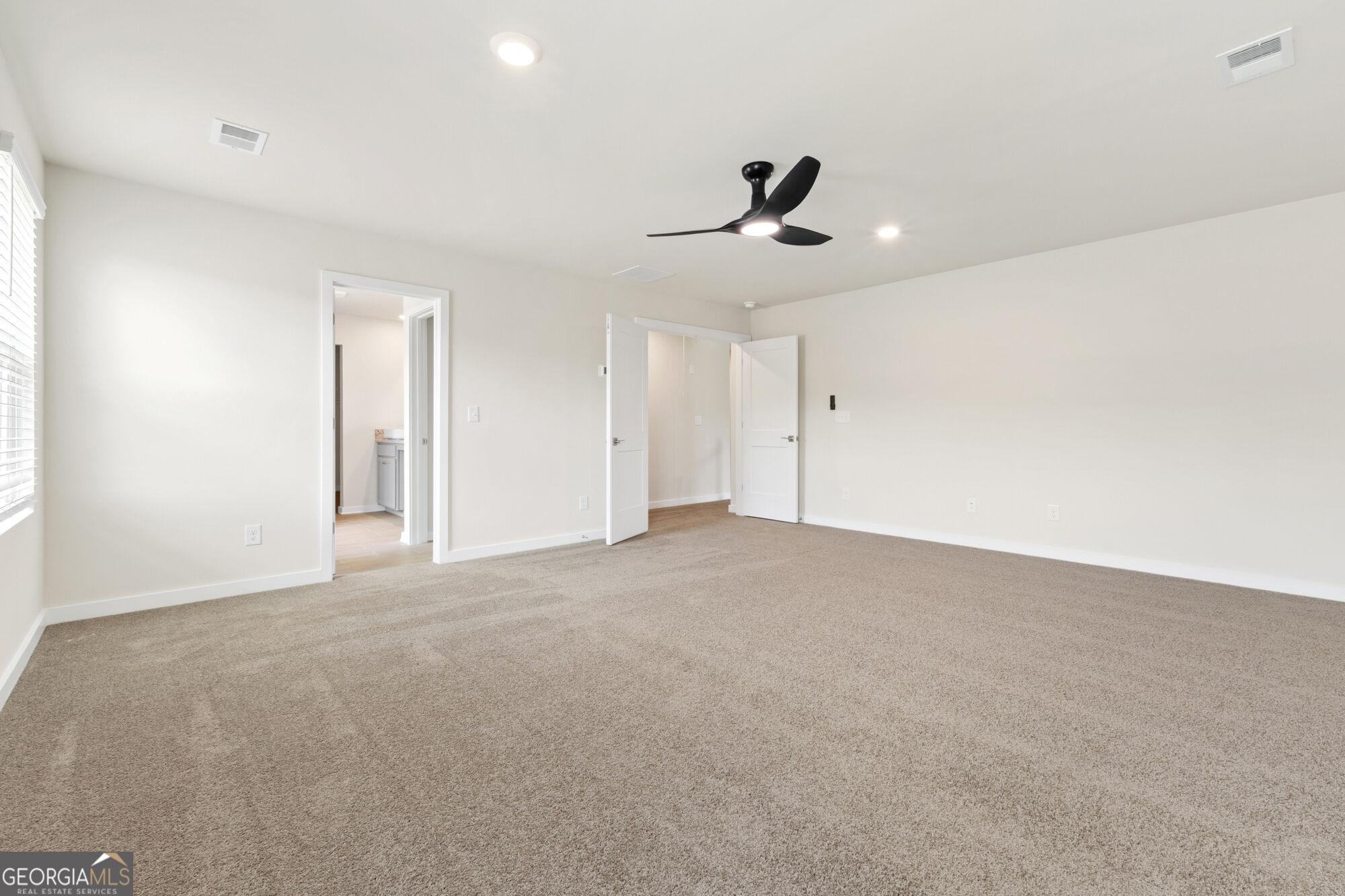 359 Jarrett Street Property Photo 3