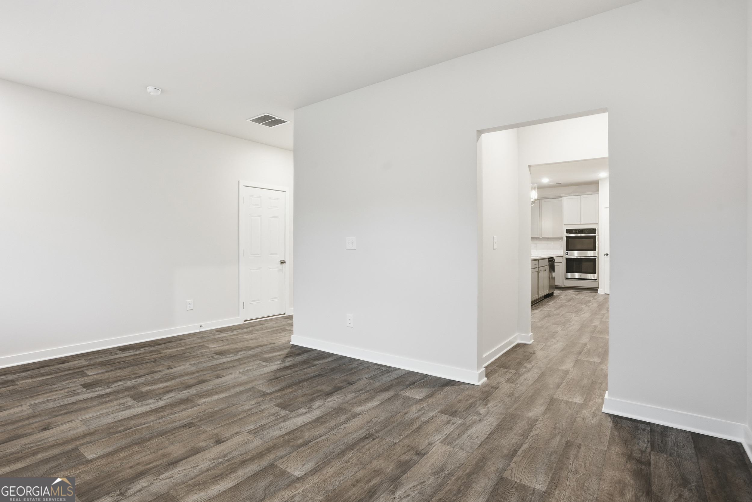 359 Jarrett Street Property Photo 8