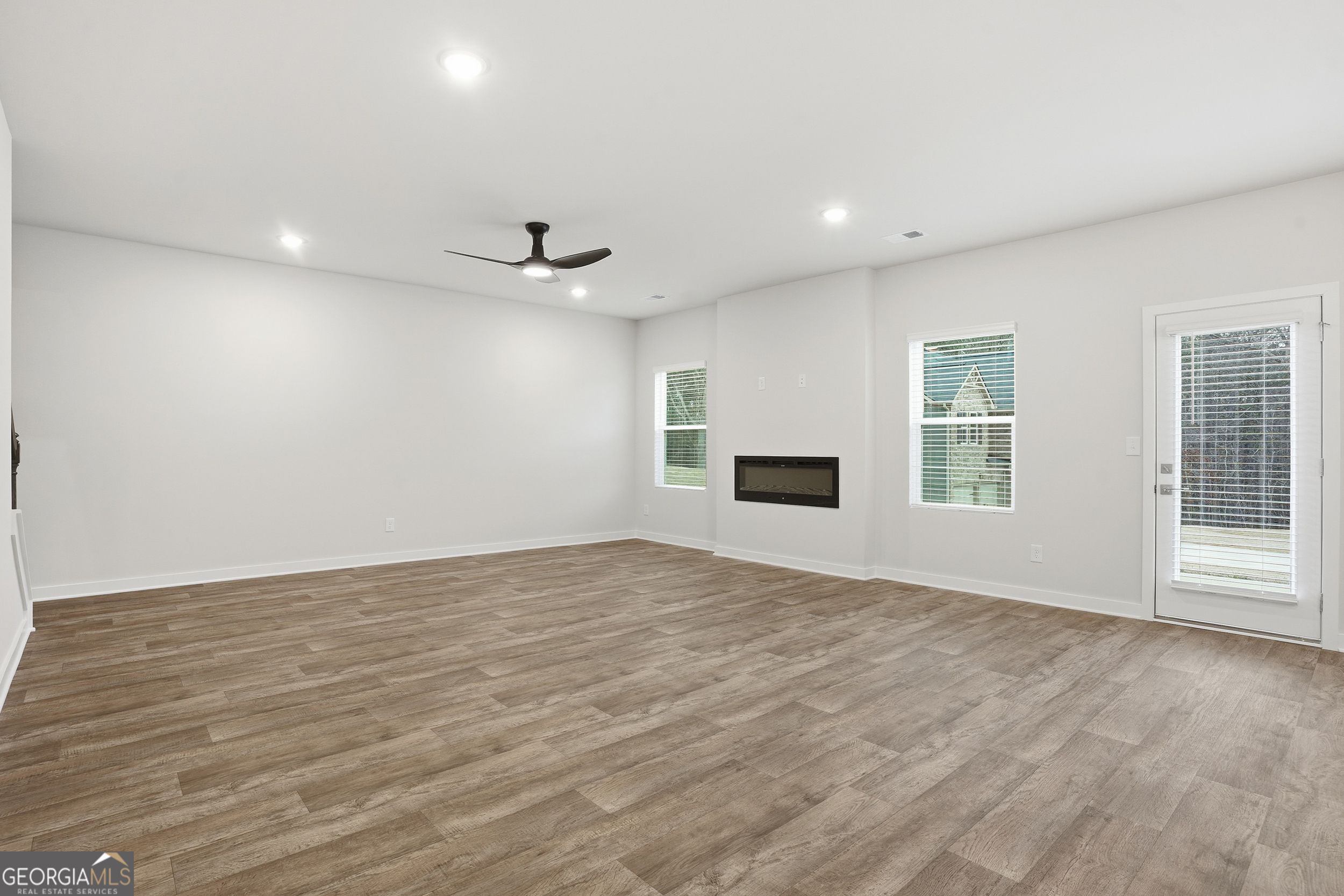 359 Jarrett Street Property Photo 14