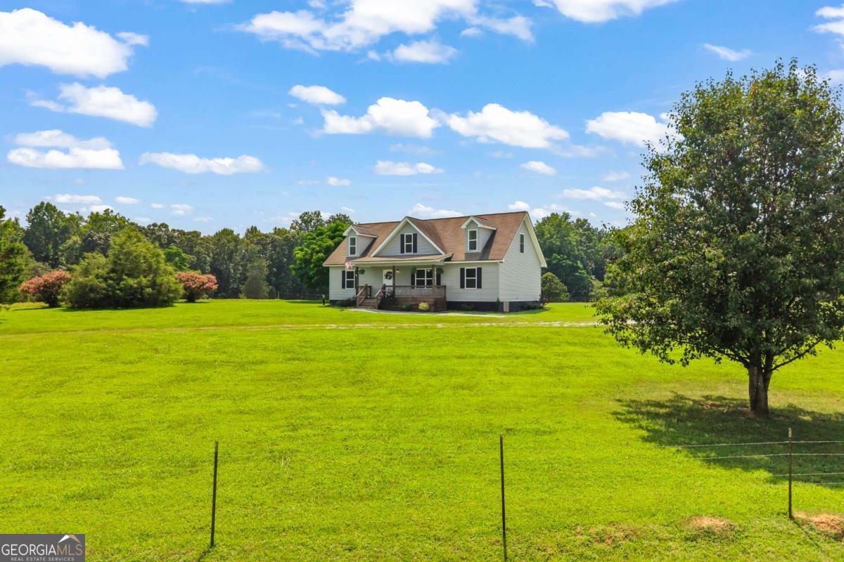 1718 Ed Bennett Road Property Photo 3