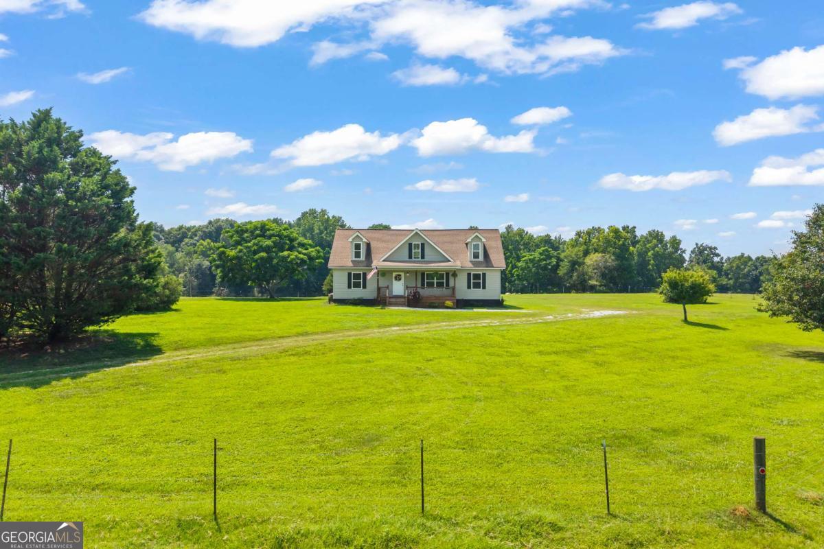 1718 Ed Bennett Road Property Photo 4