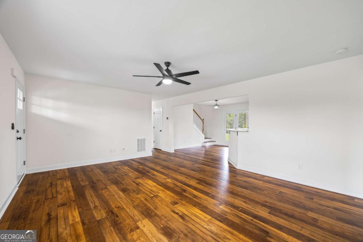 1718 Ed Bennett Road Property Photo 16