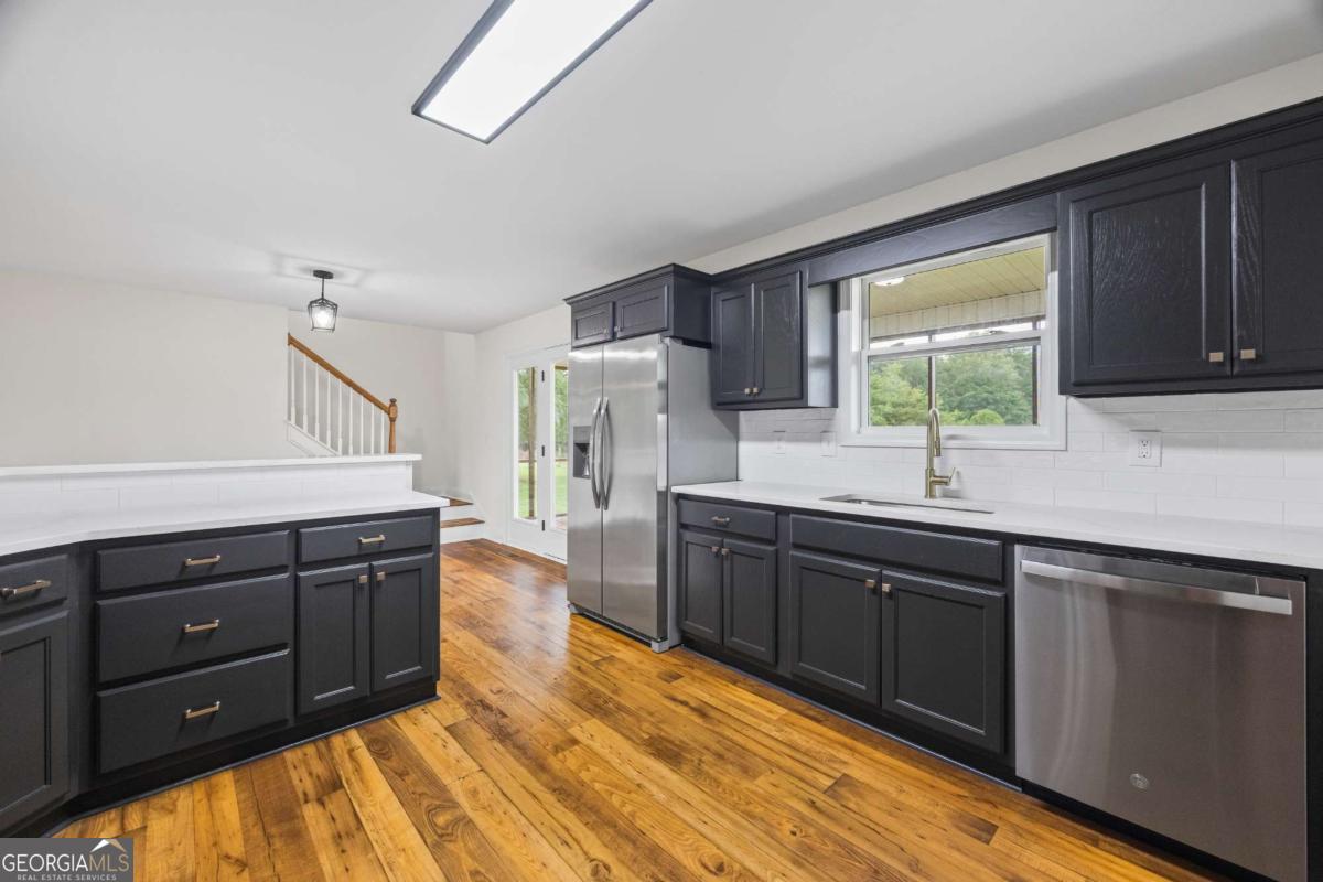 1718 Ed Bennett Road Property Photo 25