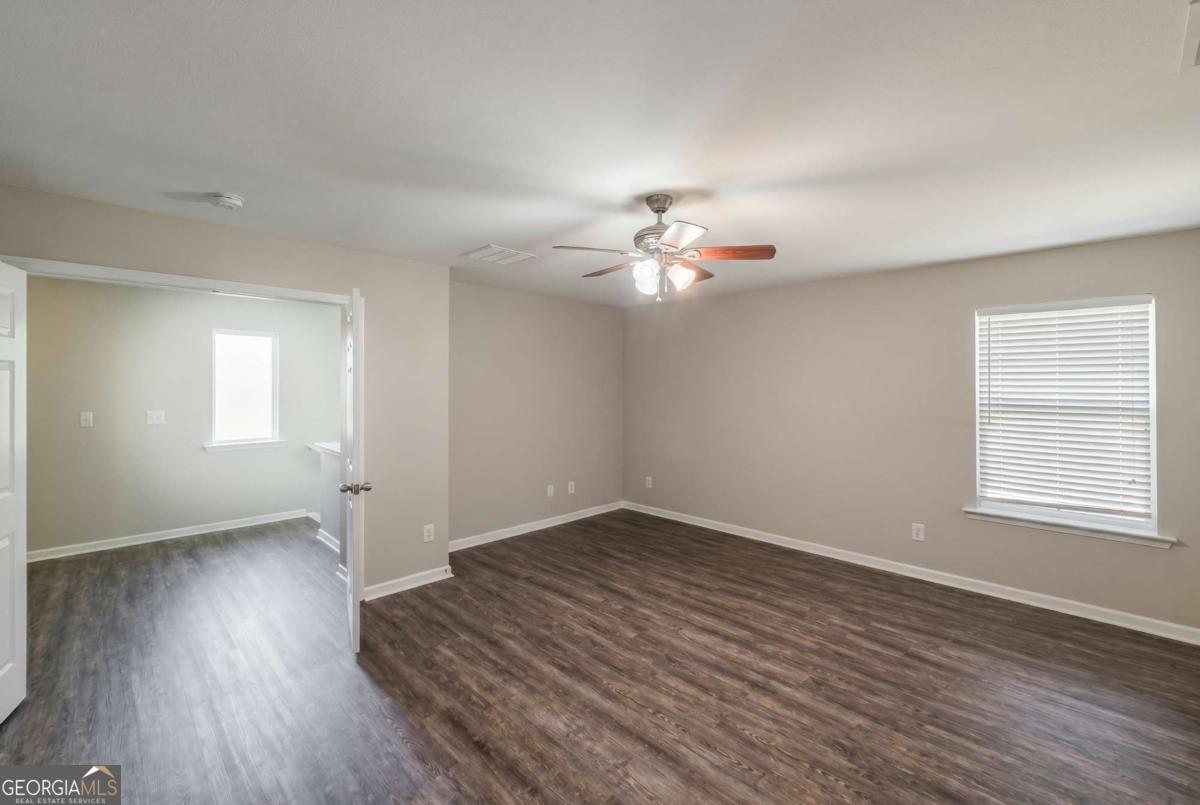 160 Paxton Place Property Photo 9