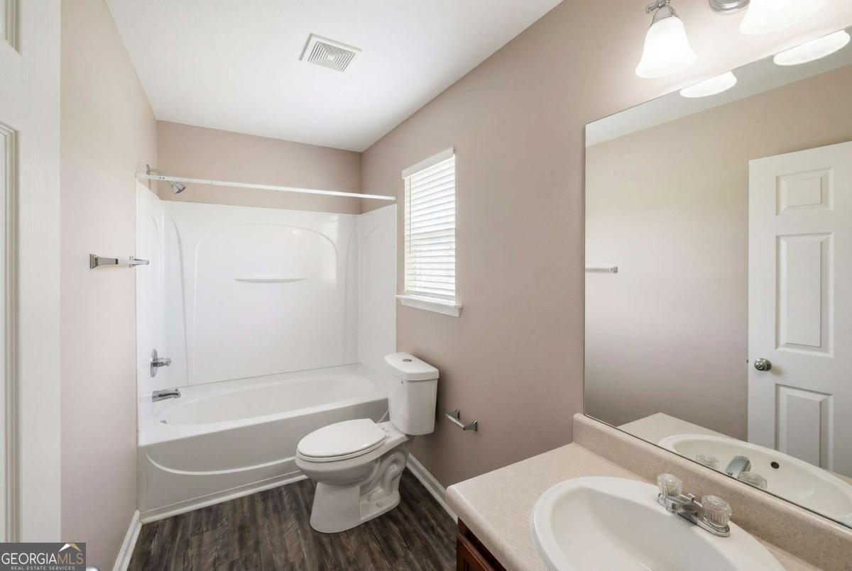 160 Paxton Place Property Photo 13