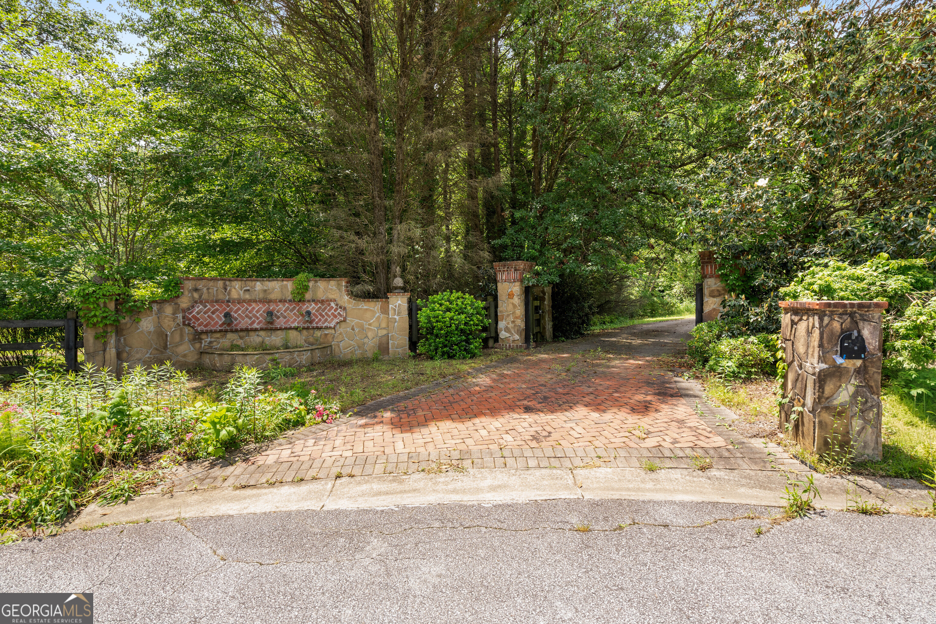 477 Indian Property Photo 45