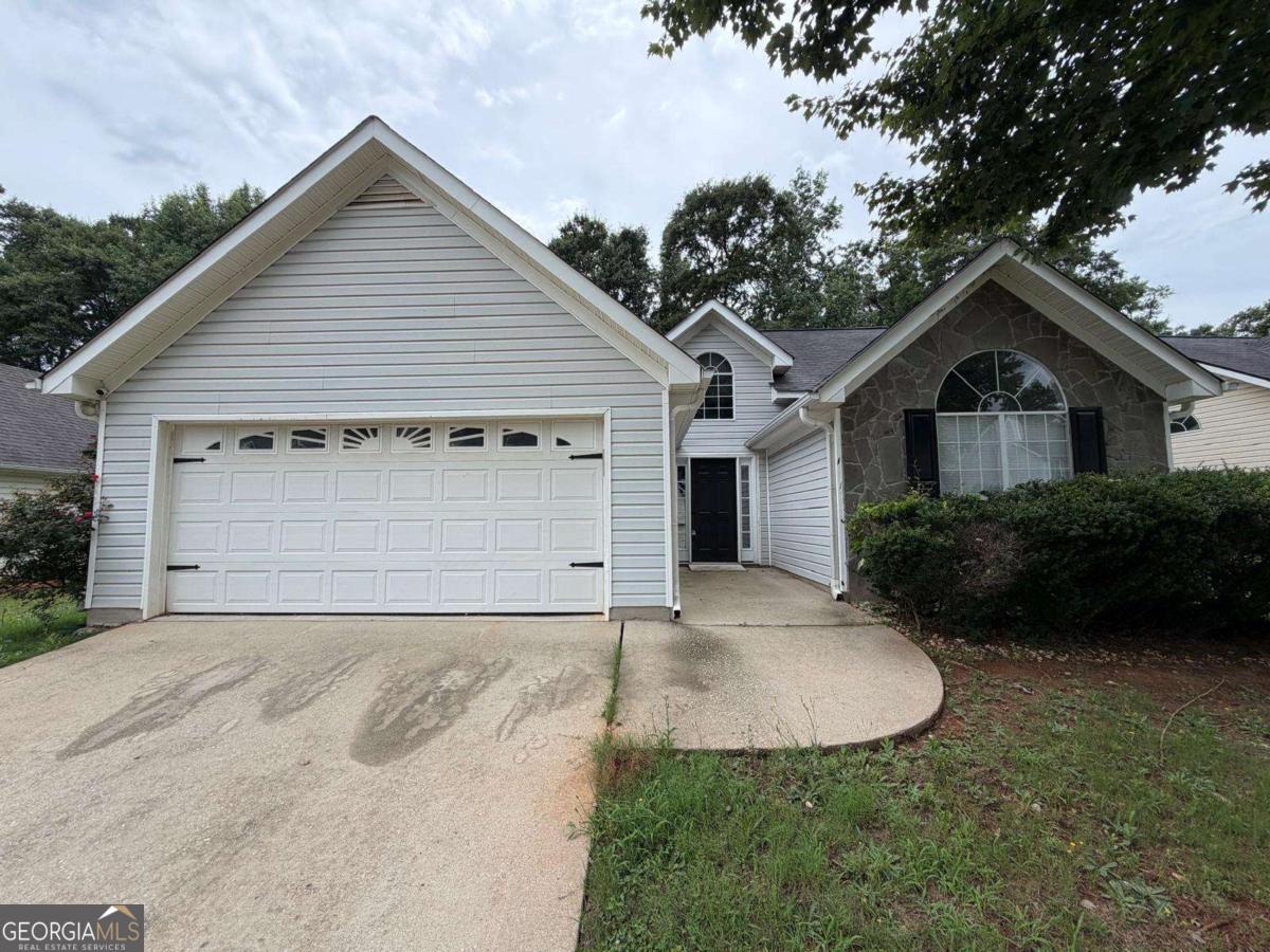 208 Coldsprings Court Property Photo 1