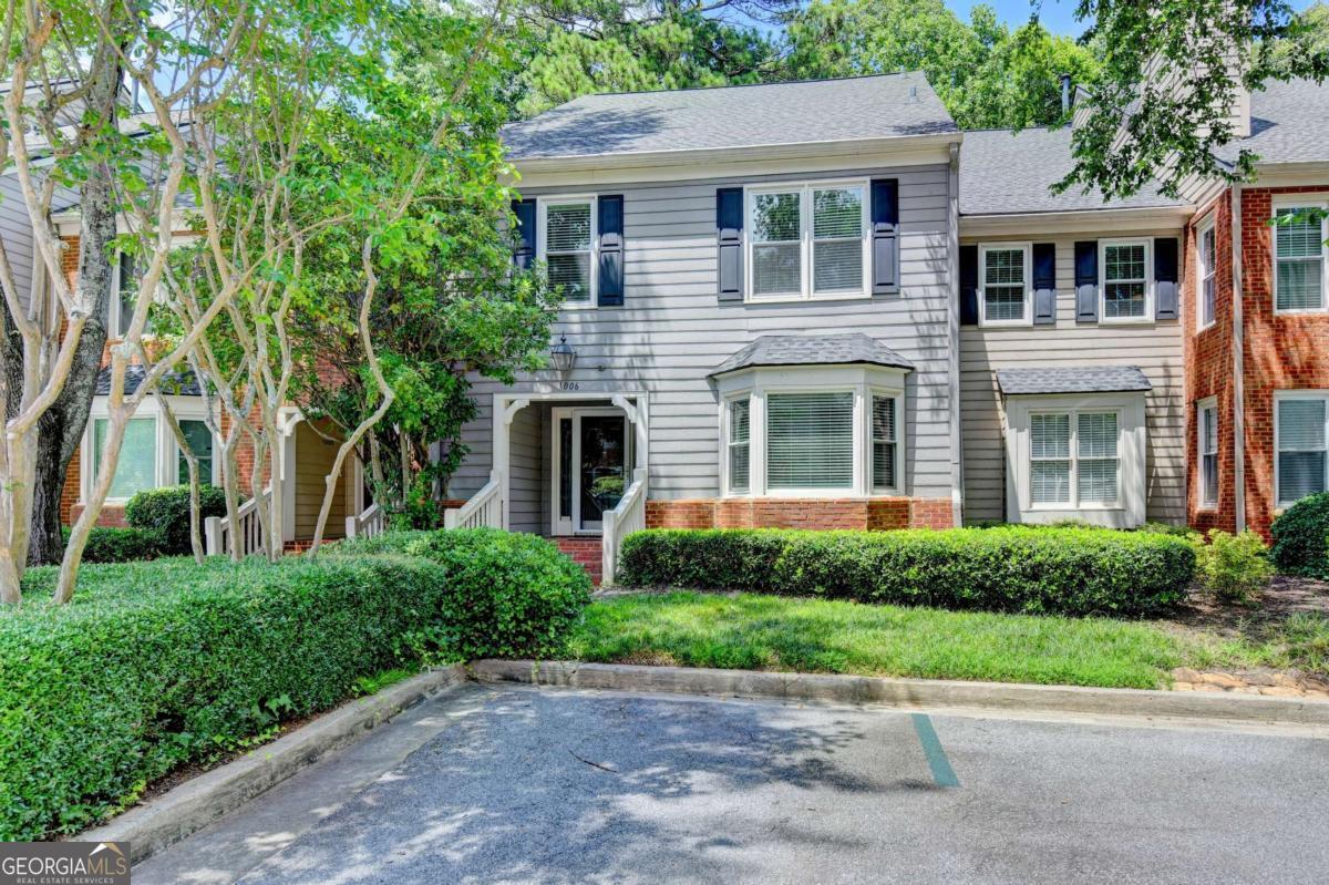1006 Camden Court