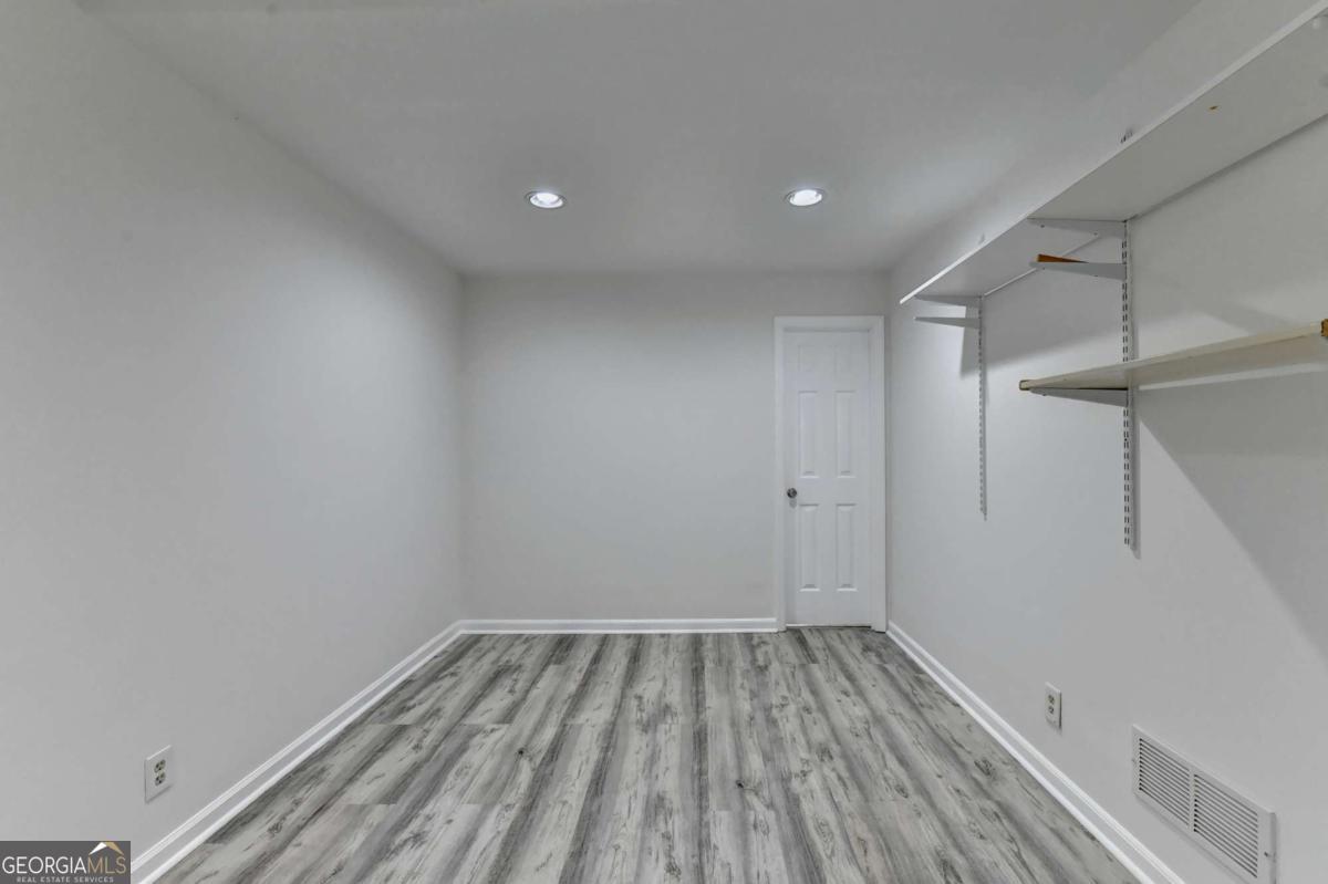 1006 Camden Court Property Photo 63