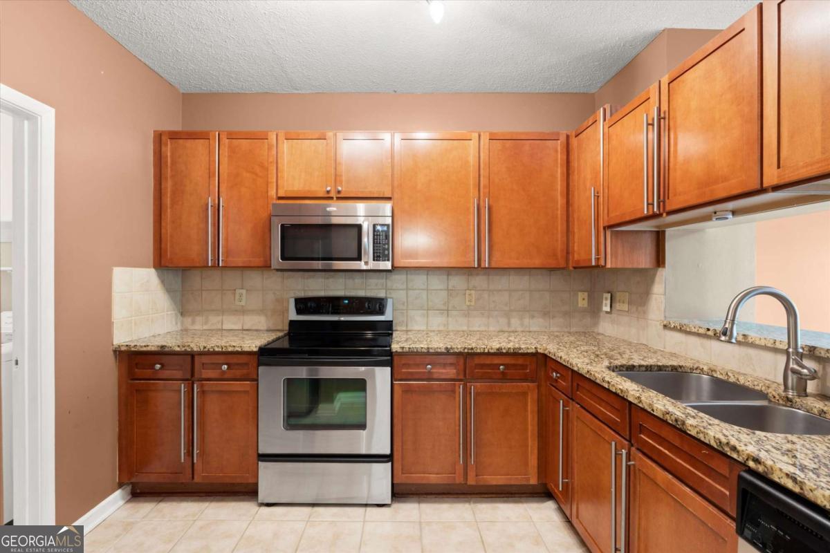 1250 Parkwood Circle Se # 2203 Property Photo 14