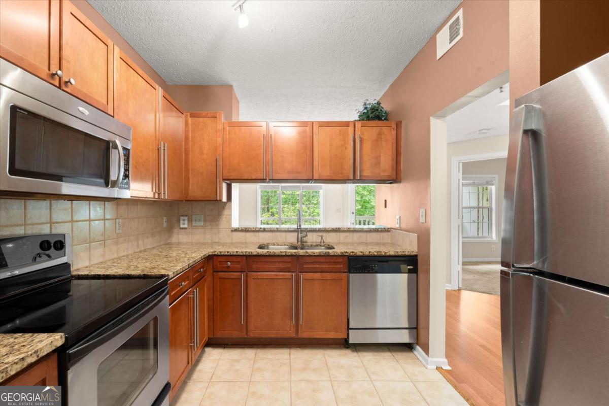 1250 Parkwood Circle Se # 2203 Property Photo 16