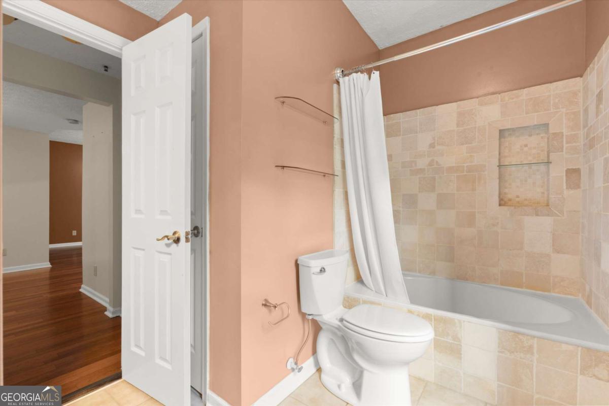 1250 Parkwood Circle Se # 2203 Property Photo 23
