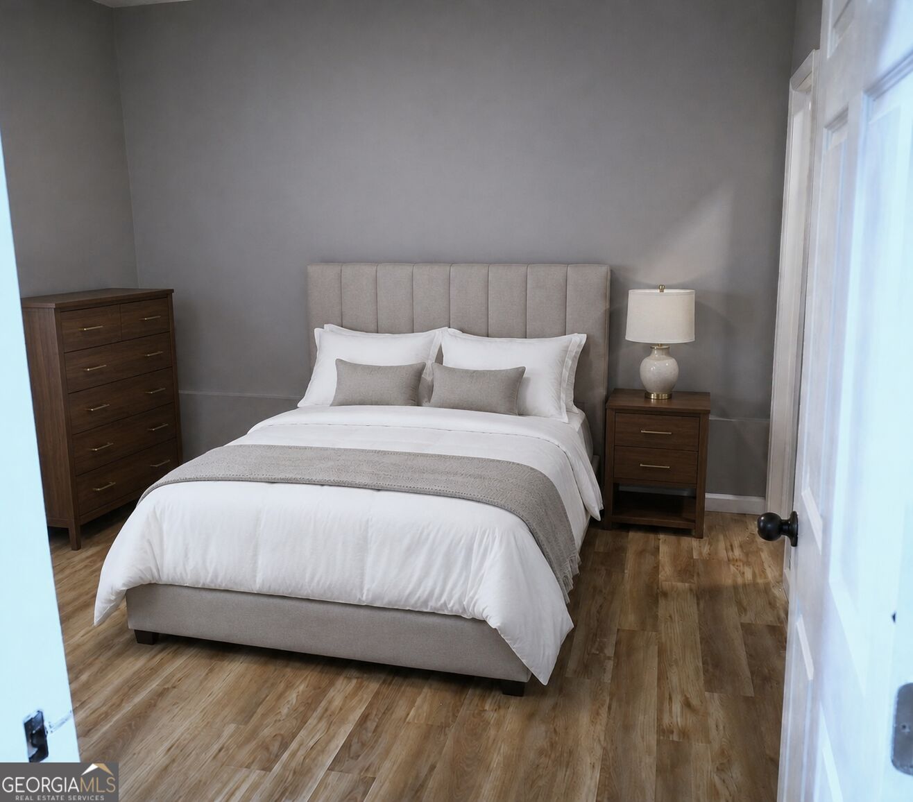 1471 Cliff View Terrace # B Property Photo 5