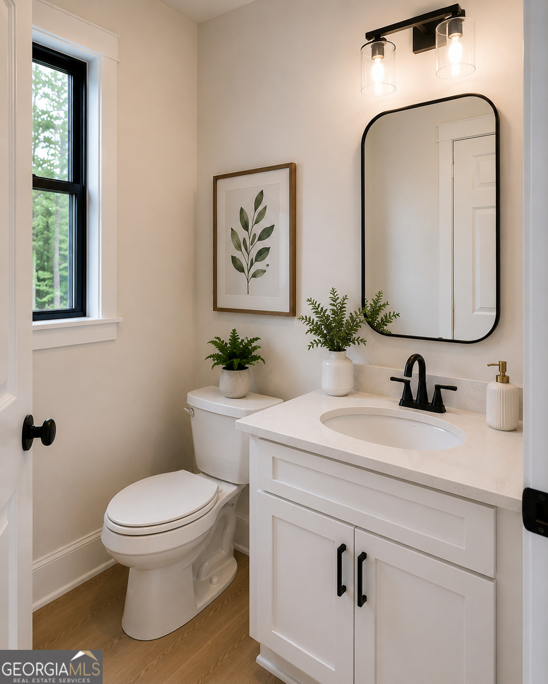 1409 Short Court Property Photo 4