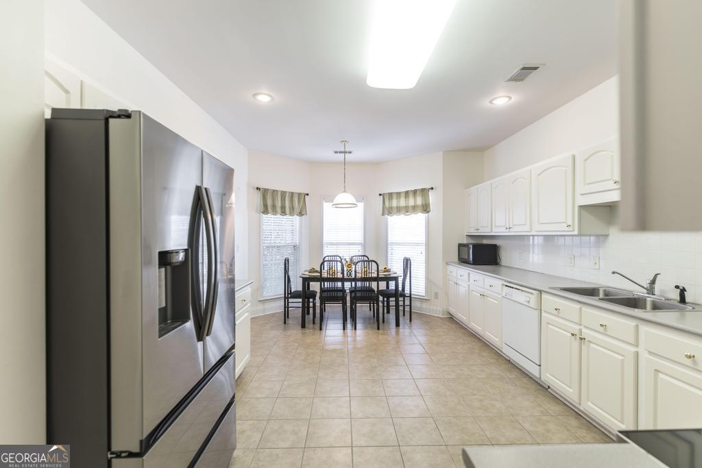 201 Foxridge Drive Property Photo 16