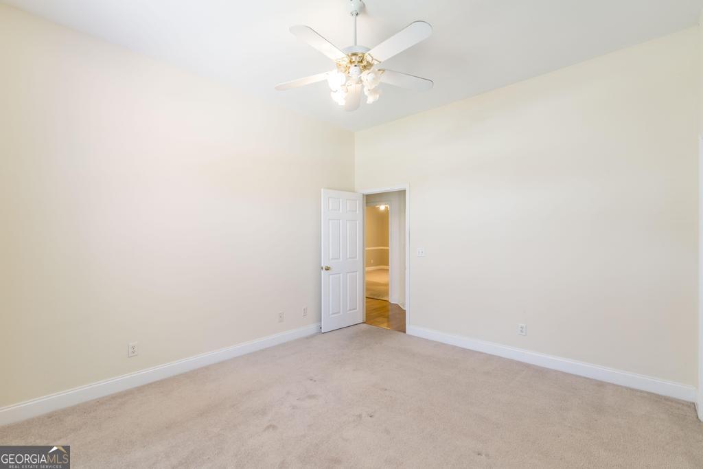 201 Foxridge Drive Property Photo 18