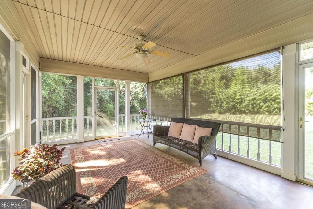 201 Foxridge Drive Property Photo 27
