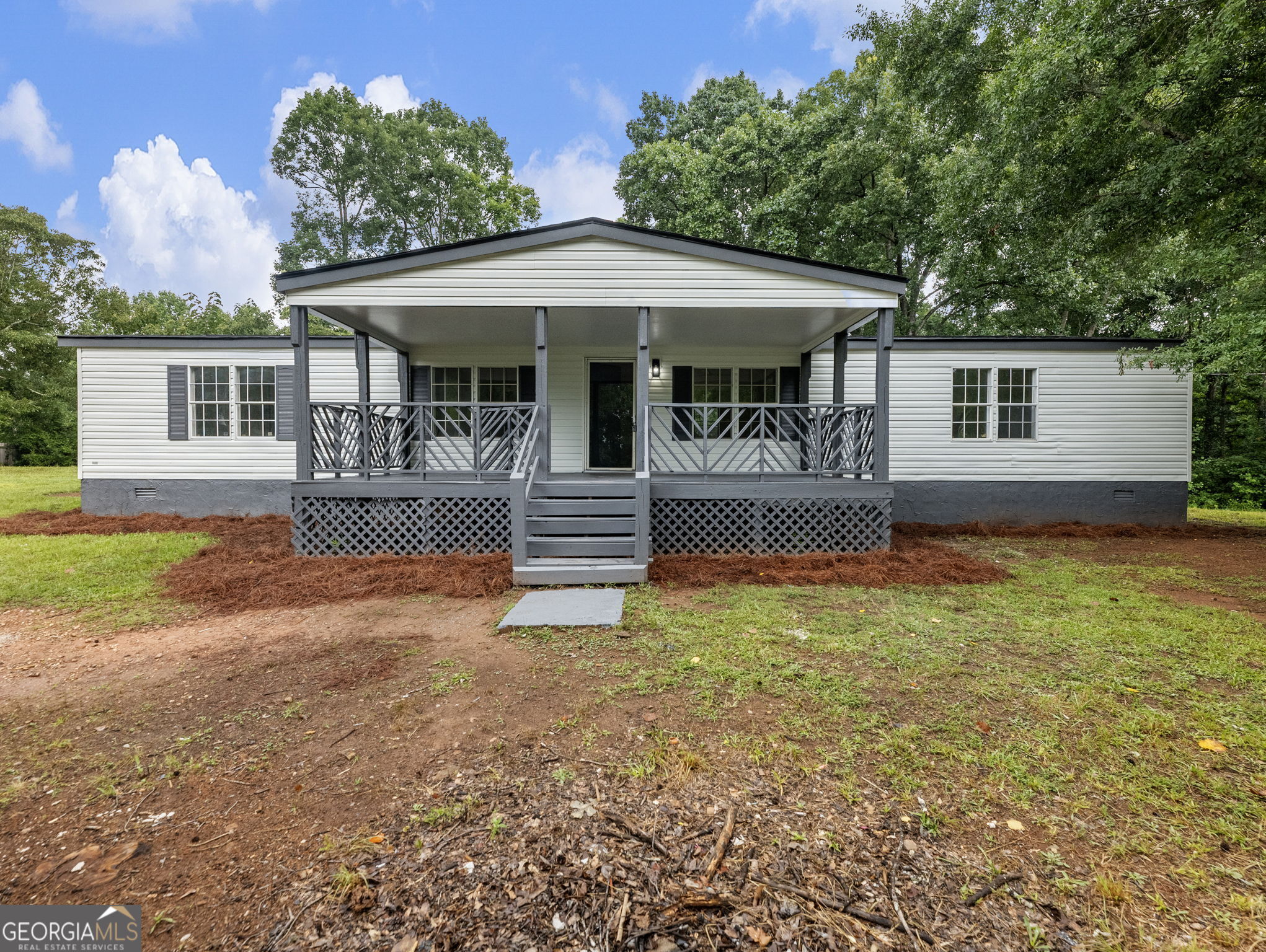 1114 Neal Road Property Photo 1