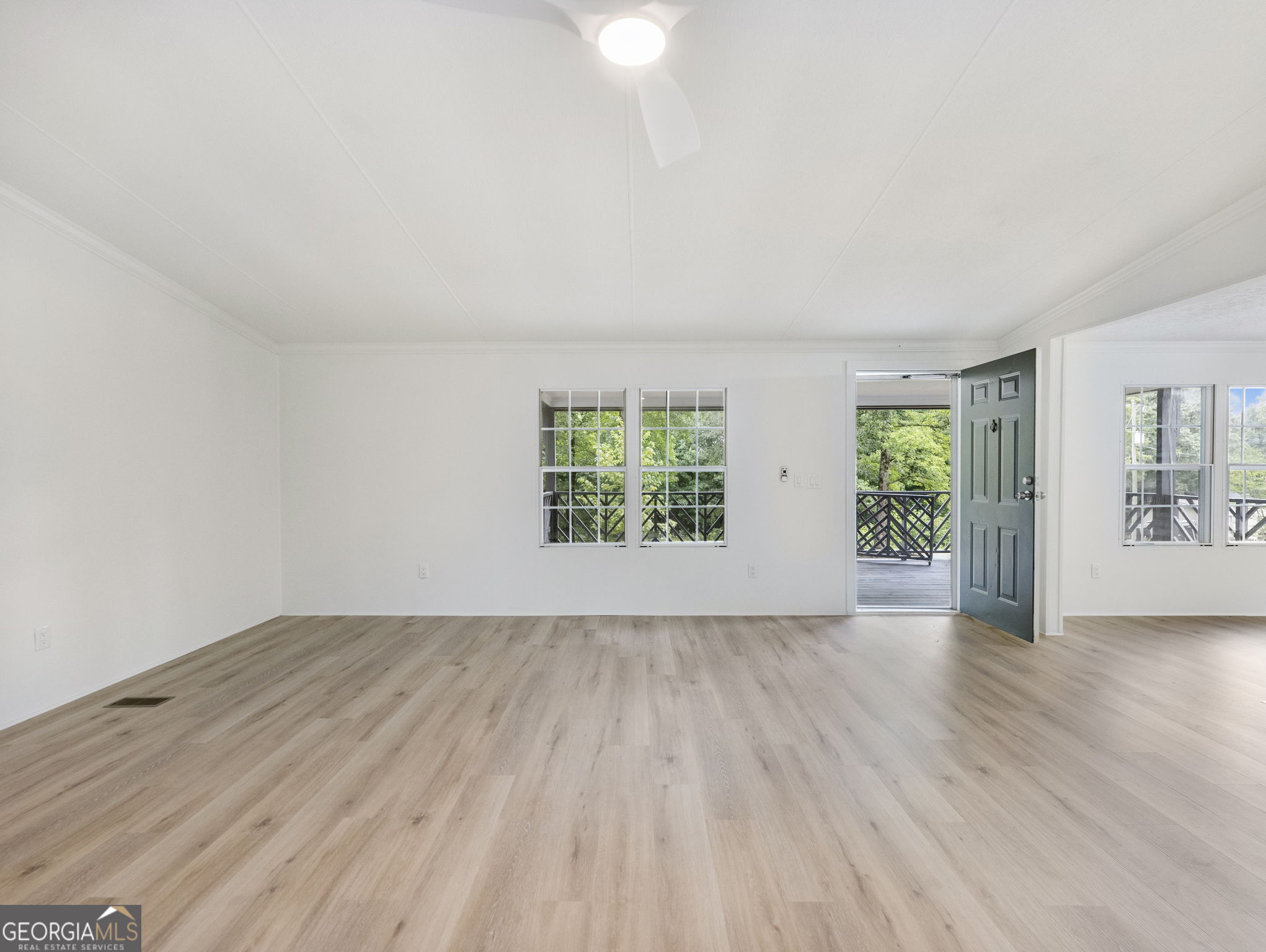 1114 Neal Road Property Photo 4
