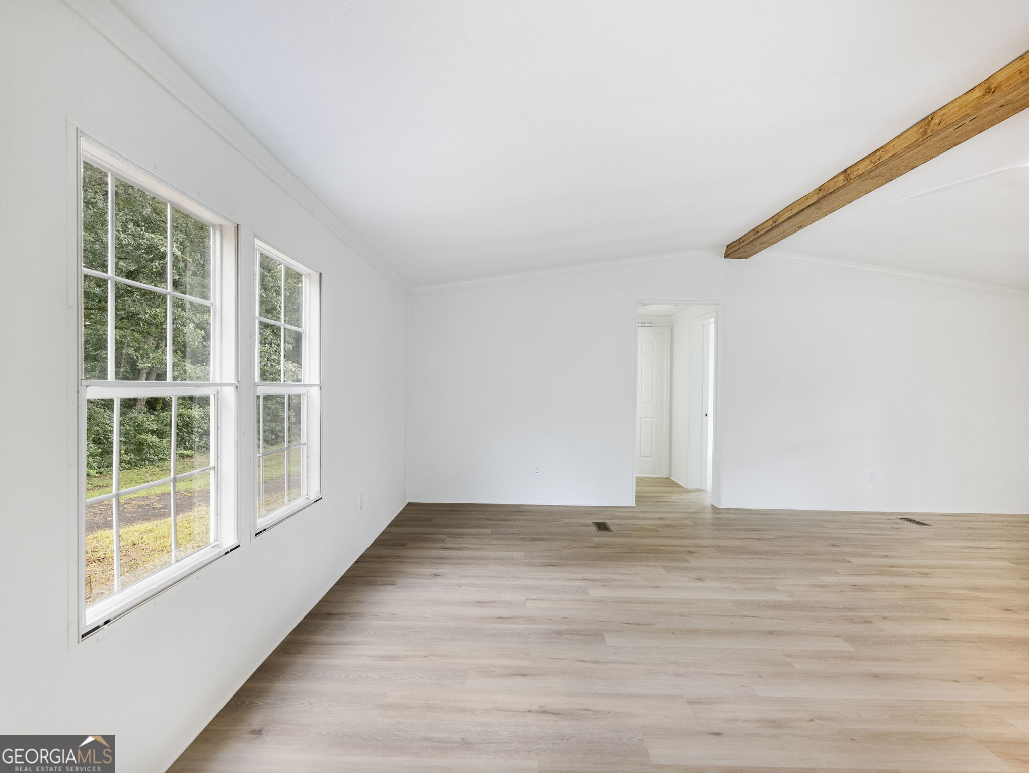 1114 Neal Road Property Photo 7
