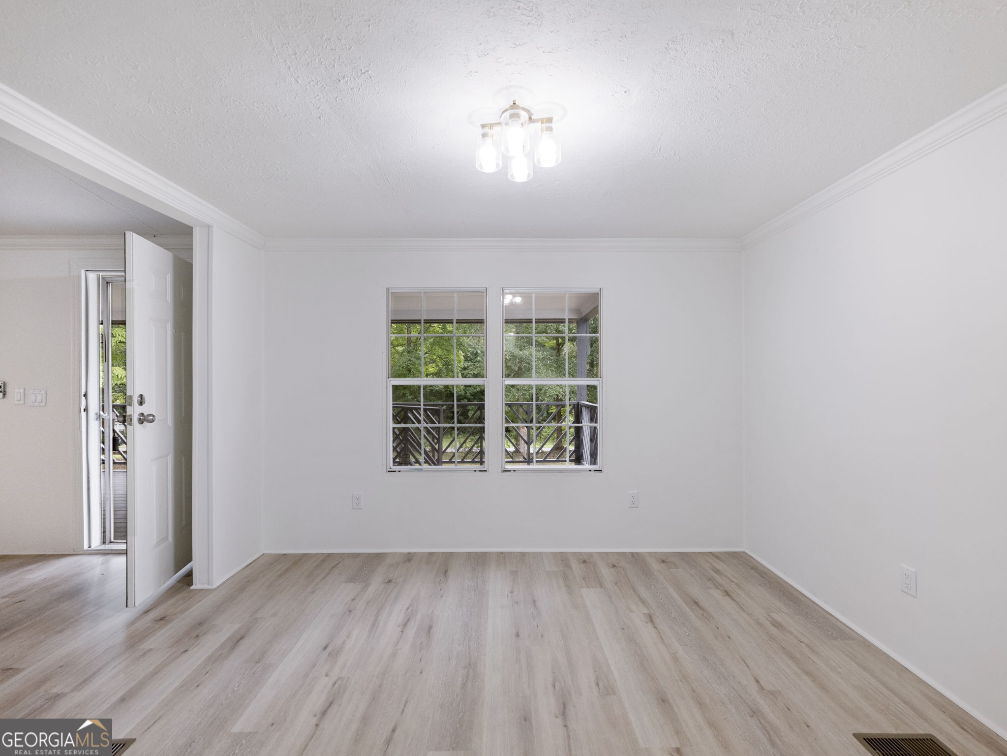 1114 Neal Road Property Photo 15