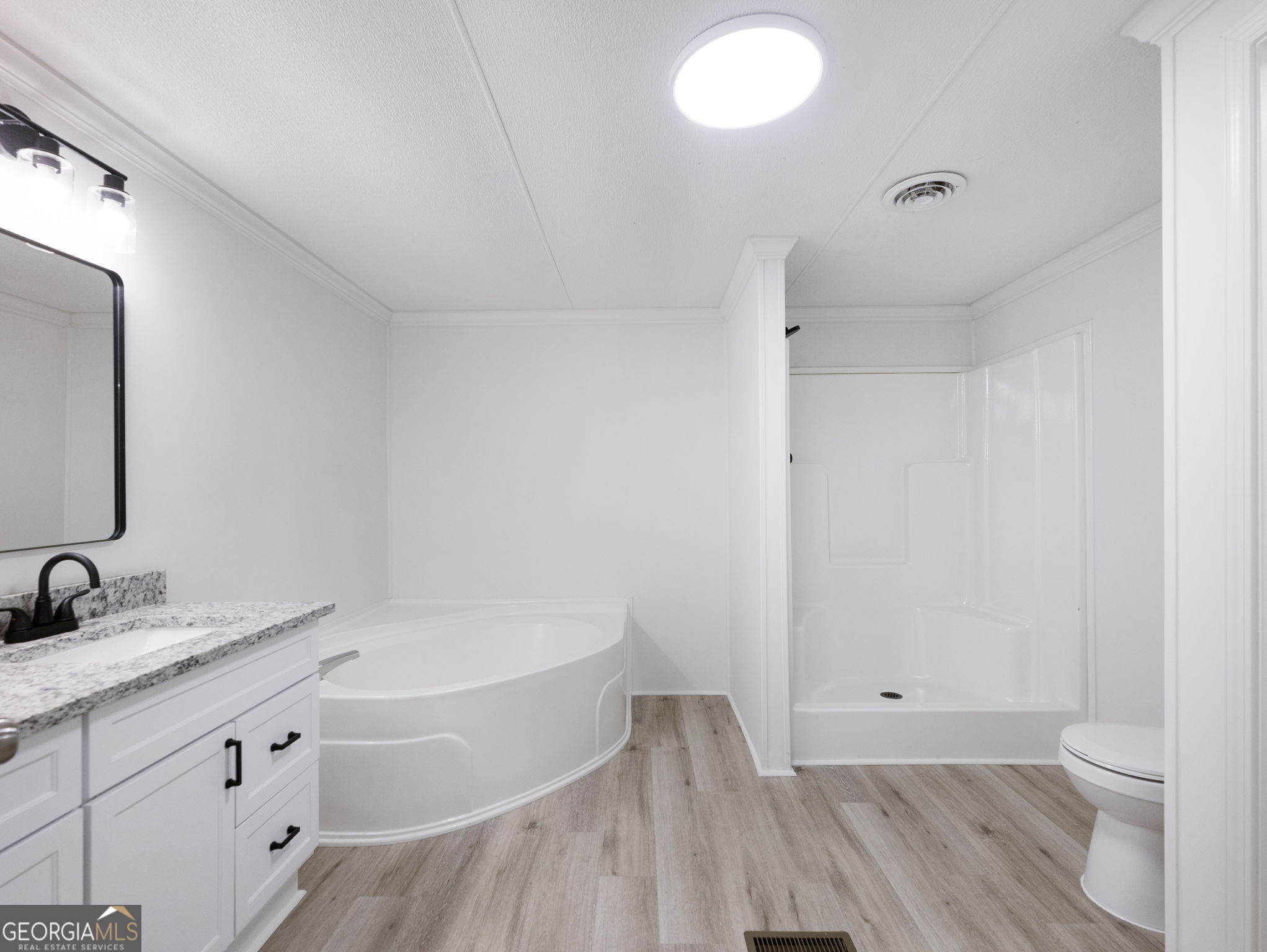 1114 Neal Road Property Photo 22