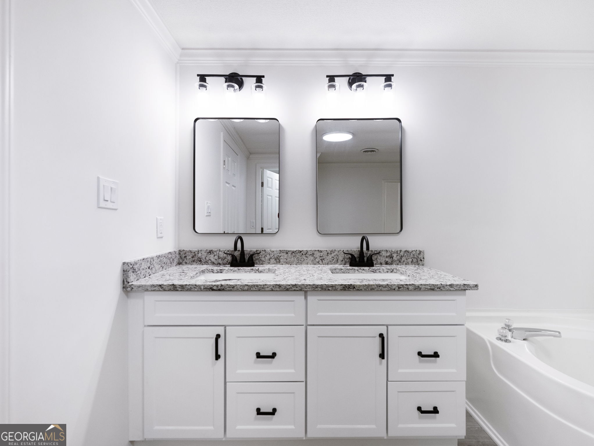 1114 Neal Road Property Photo 23